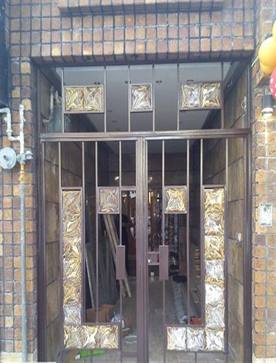 تایل شیشه دکوراتیو درب ورودی - گلستان